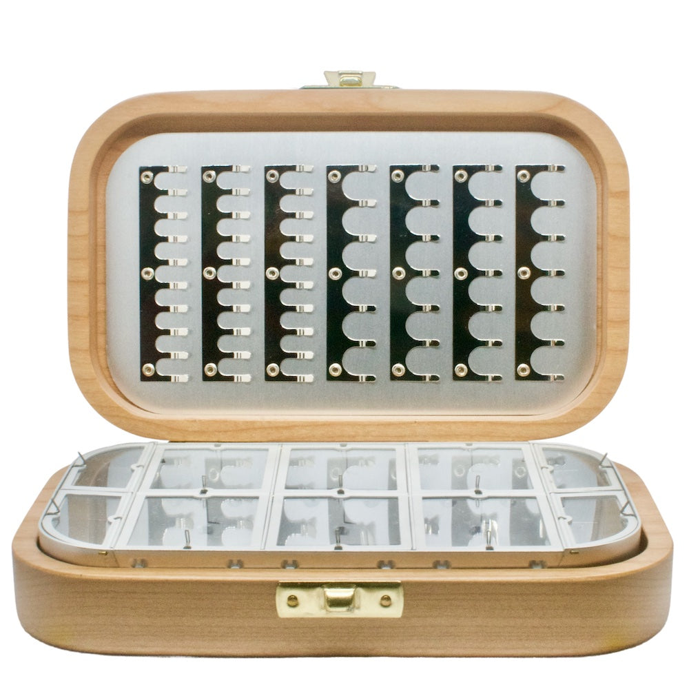 Richard Wheatley Wooden Fly Box 16 Window Compartments in