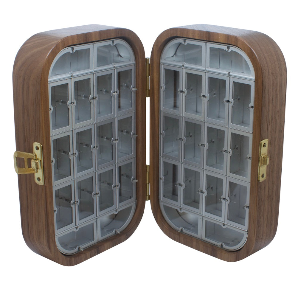 Richard Wheatley Wooden Fly Box 16 Window Compartments in